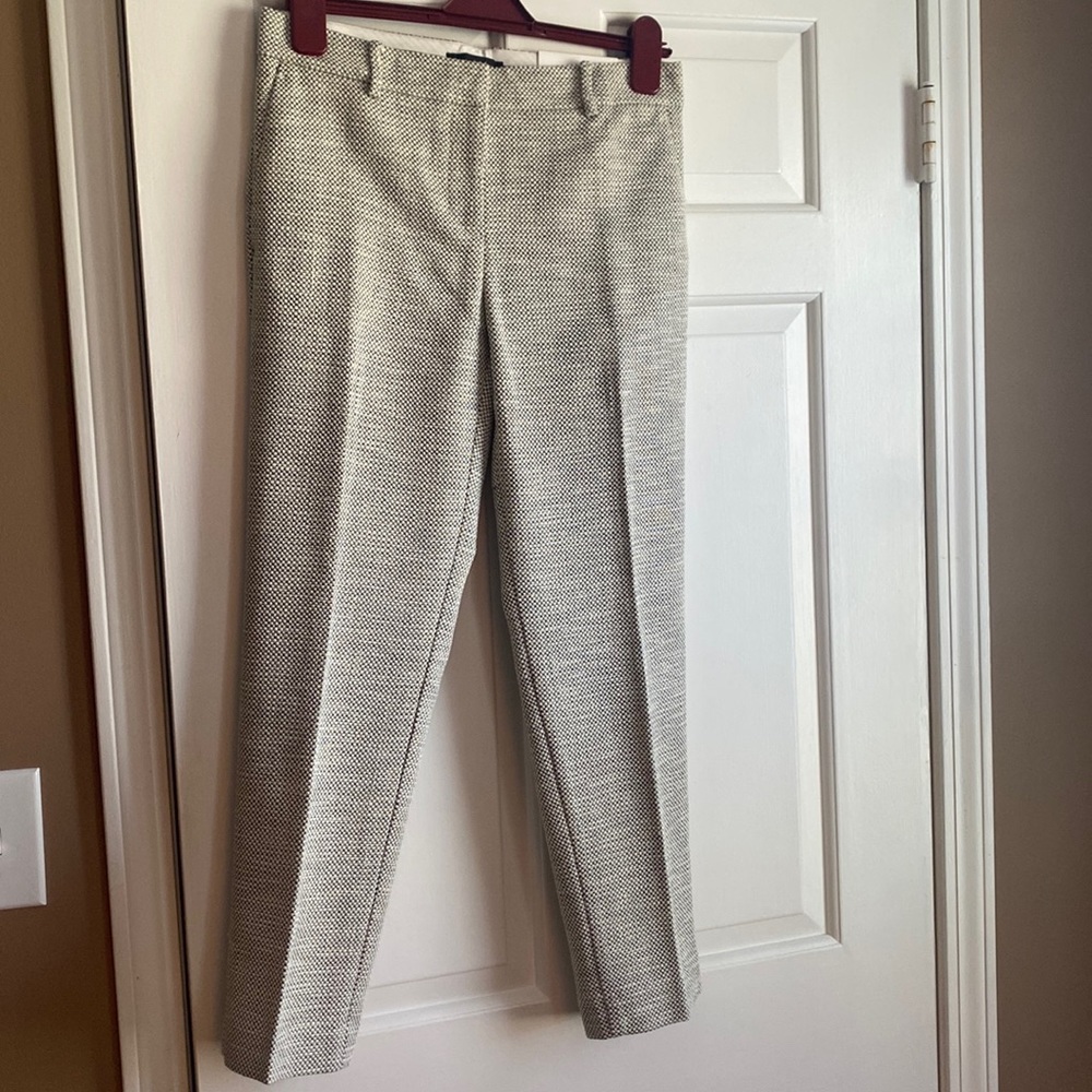 Ankle slacks, black and cream